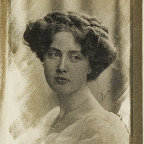 Meet your Posher, Adam - Picture 1 of 2